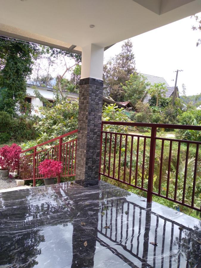 Winterhome Homestay Мунар Екстериор снимка