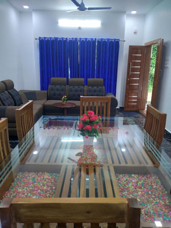 Winterhome Homestay Мунар Екстериор снимка