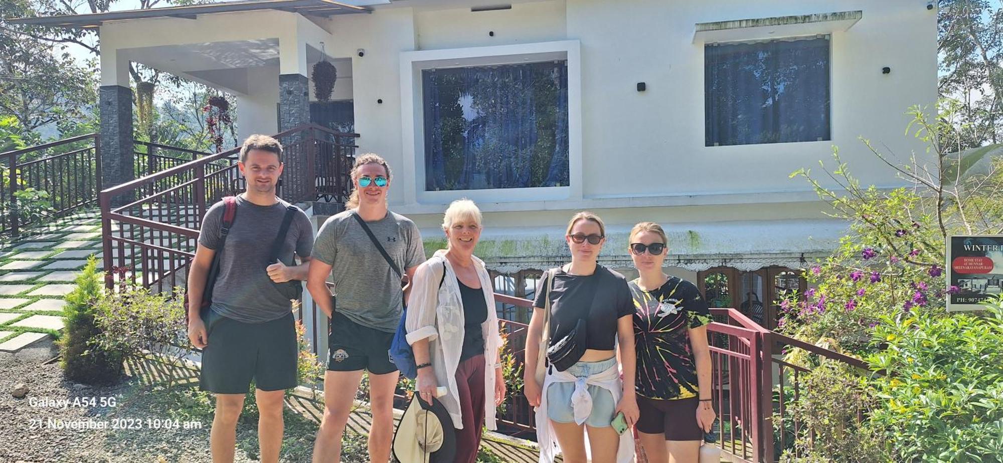 Winterhome Homestay Мунар Екстериор снимка