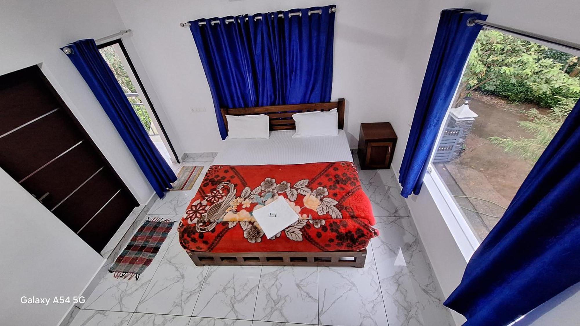 Winterhome Homestay Мунар Екстериор снимка