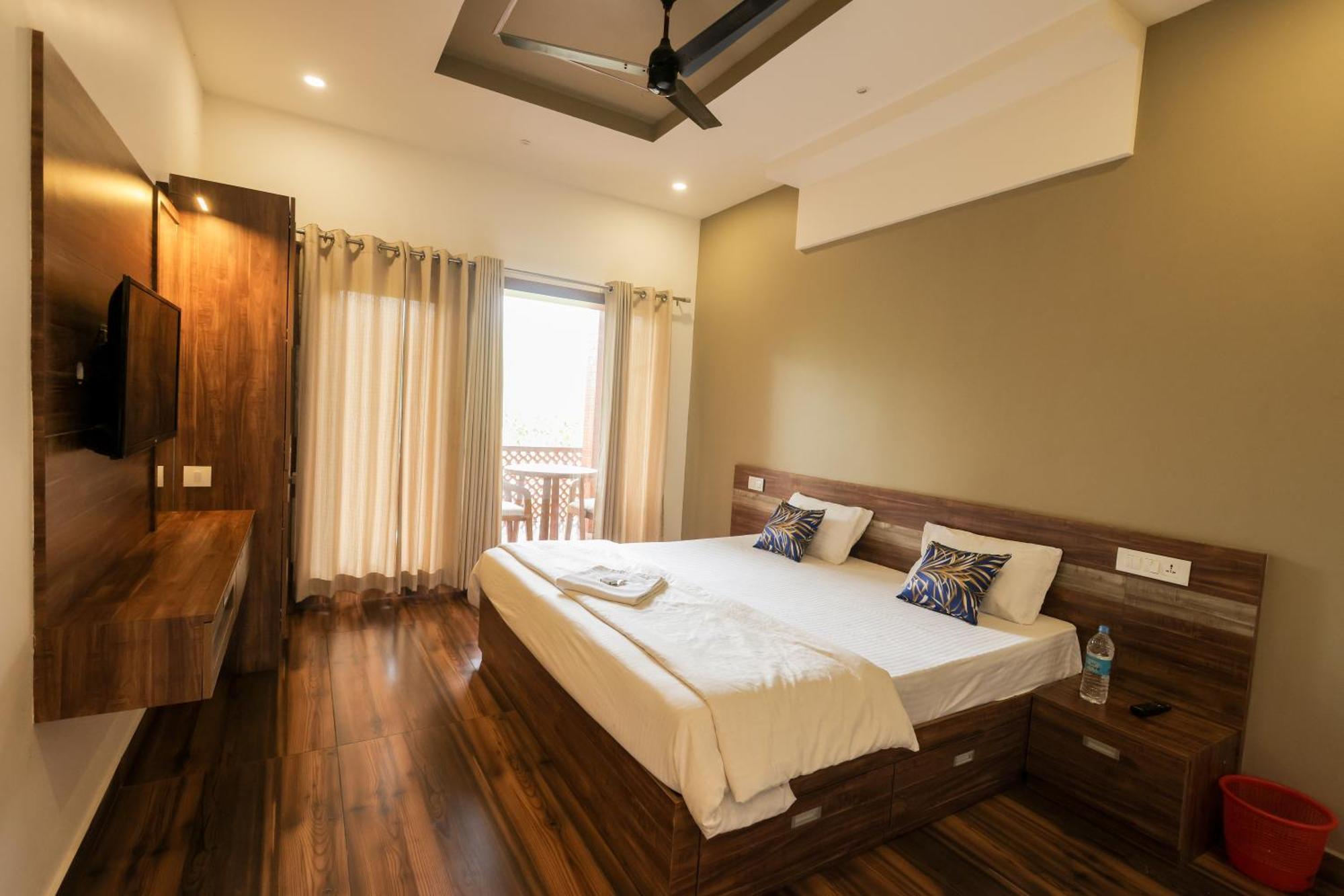 Winterhome Homestay Мунар Екстериор снимка